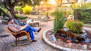 4 Trending Water Features For Small Backyard Spaces